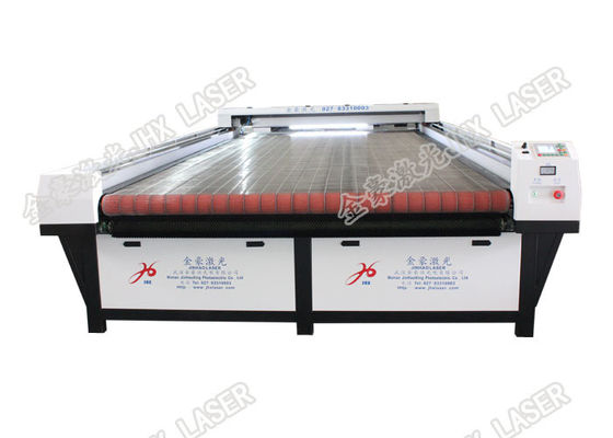Co2 Automatic  Carpet Laser Cutting Machine For Artificial Grass Carpet Cutting