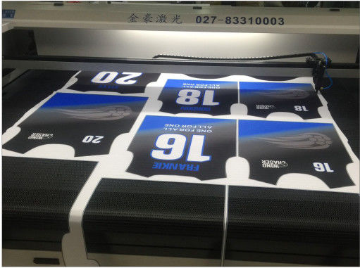 Sublimation Sportwear Laser Cloth Cutting Machine Precision Cutting Without Hair Brim