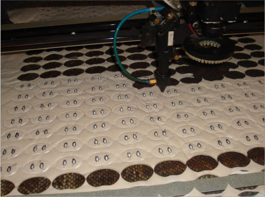 Automatic Laser Cutting Machine  Three Heads High Cutting Speed Easy Operation