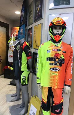 100W / 150W Laser Cloth Cutting Machine , Laser Cutting Machine For Garments