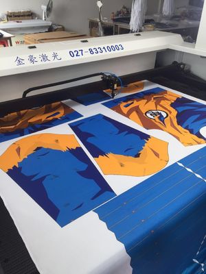 JHX-180150S CO2 Vision Camera Laser Machine For Cycling Jerseys Sportswear