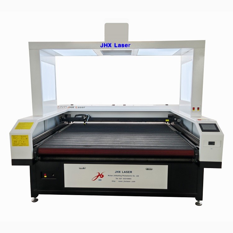 Large Format Visual Laser Cutter with Contour Recognition